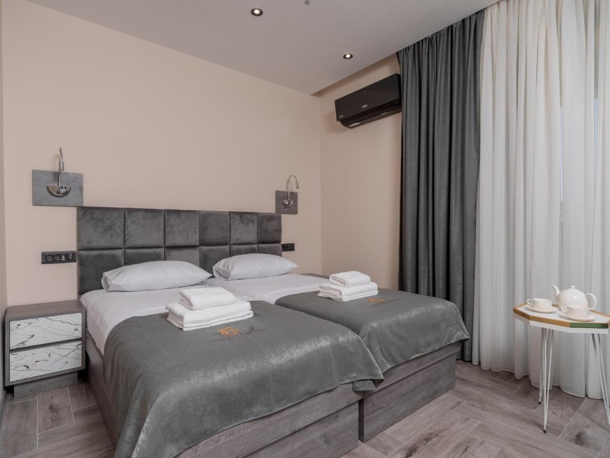 Hotel Diman دوبرا فوفا المظهر الخارجي الصورة