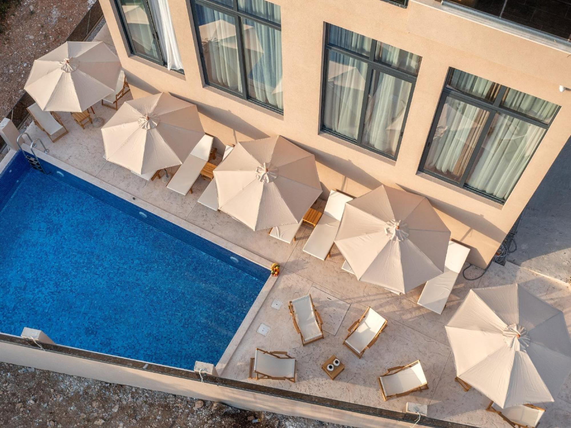 Hotel Diman دوبرا فوفا المظهر الخارجي الصورة