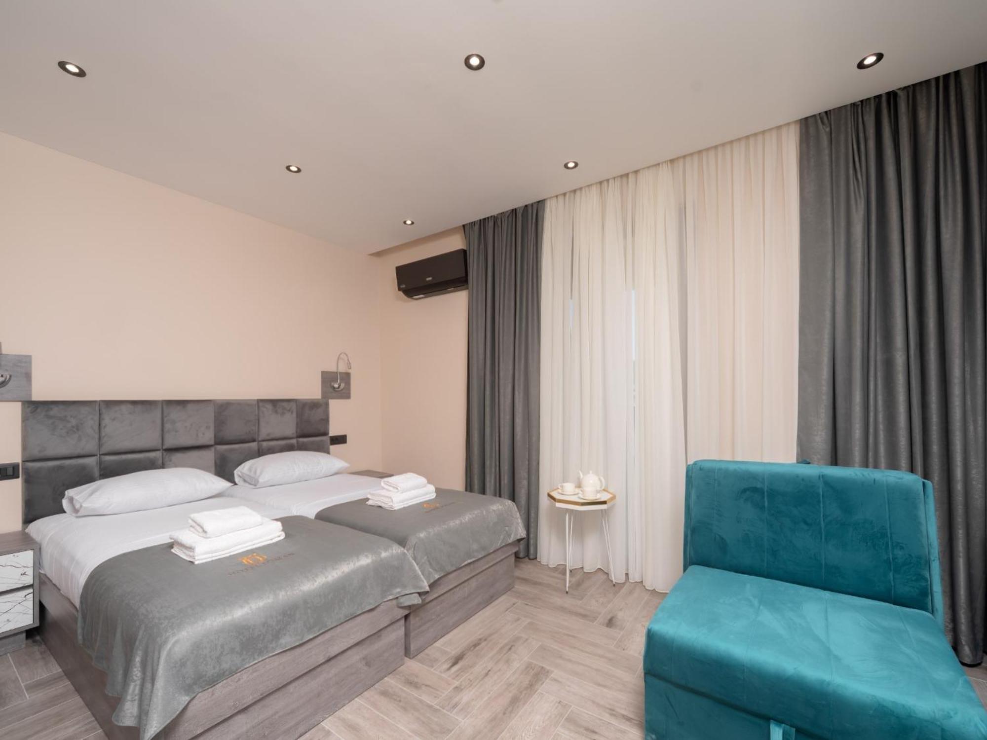 Hotel Diman دوبرا فوفا المظهر الخارجي الصورة