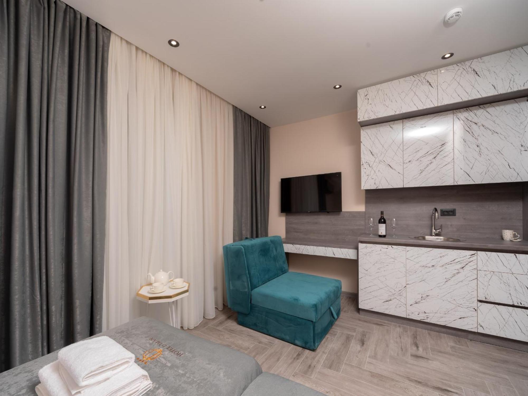 Hotel Diman دوبرا فوفا المظهر الخارجي الصورة