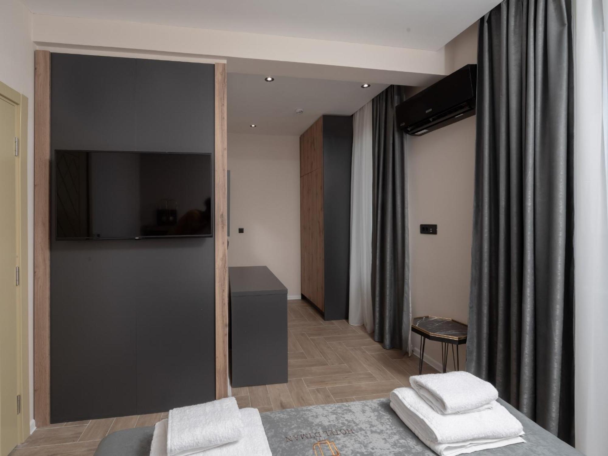 Hotel Diman دوبرا فوفا الغرفة الصورة
